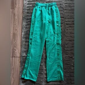 ALO Yoga Vibrant Green Track Pants